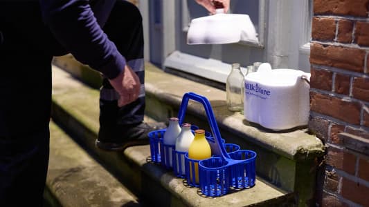Why Early Morning Milk Deliveries Are More Popular than Ever
