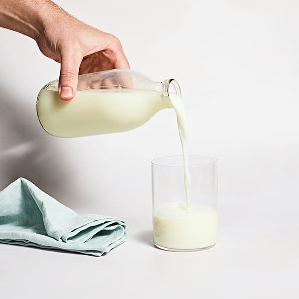 Milk & More Organic Semi Skimmed Milk in Glass, 568ml, 1pt