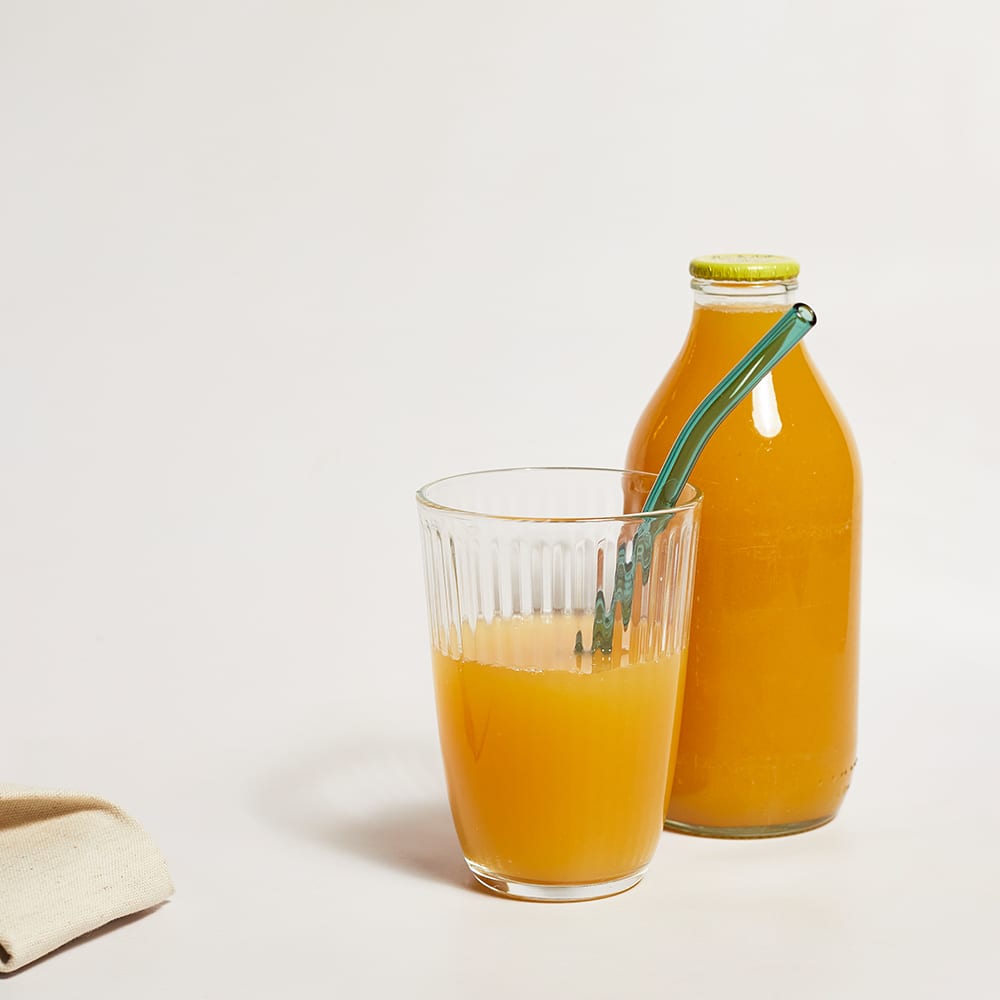 Milk & More Tropical Juice in Glass, 568ml, 1pt