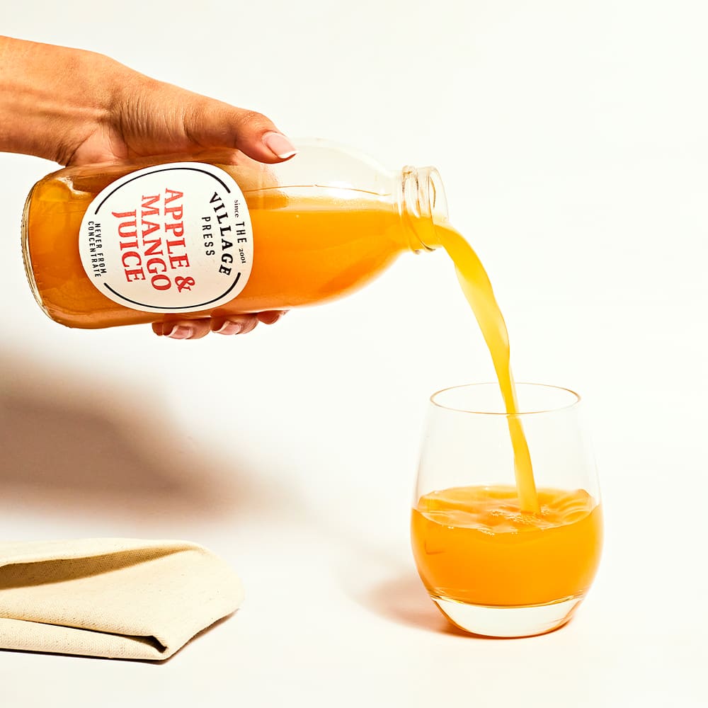 The Village Press Apple & Mango Juice in Glass, 500ml