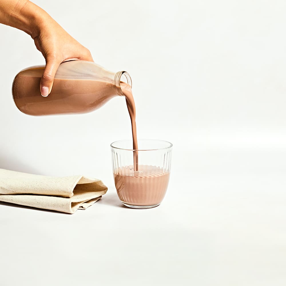 Derby Hill Dairy Chocolate Milk in Glass, 568ml, 1pt
