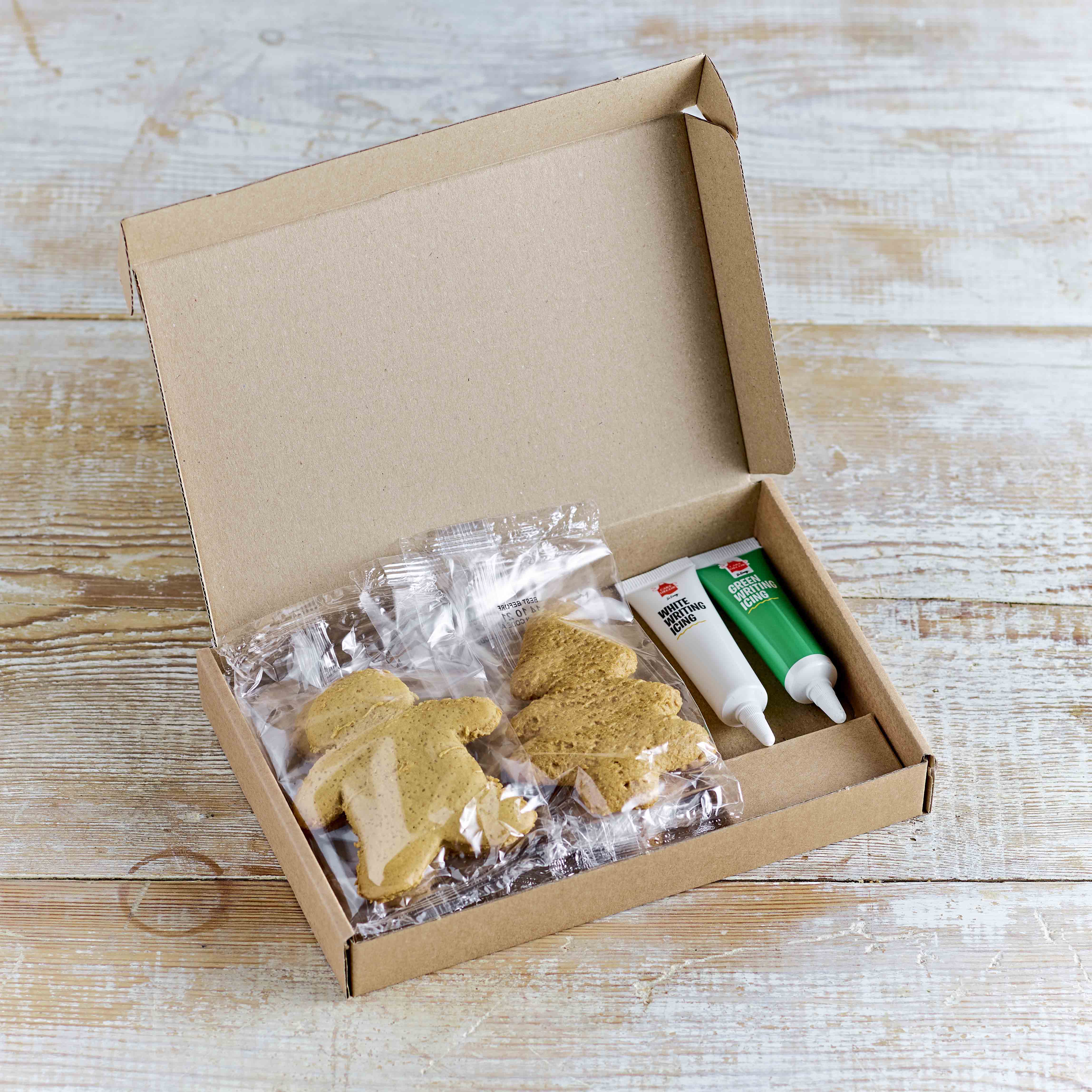Lottie Shaw's Christmas Gingerbread Decorating Kit, 140g
