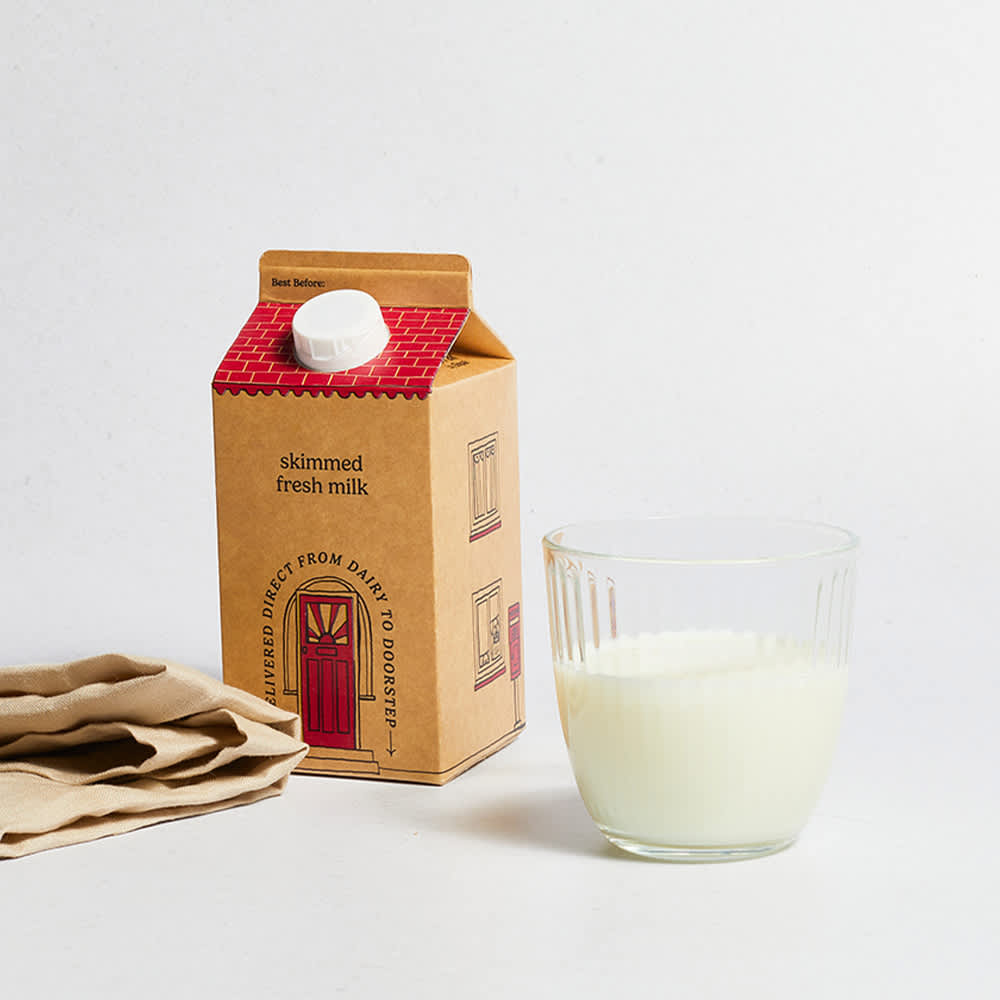 Fresh Skimmed Milk in Carton, 568ml, 1pt