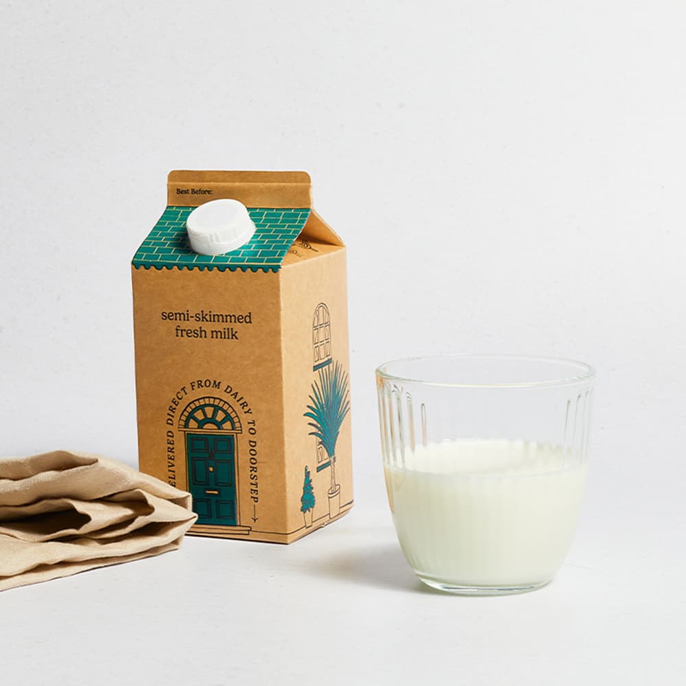 Fresh Semi Skimmed Milk in Carton, 568ml, 1pt