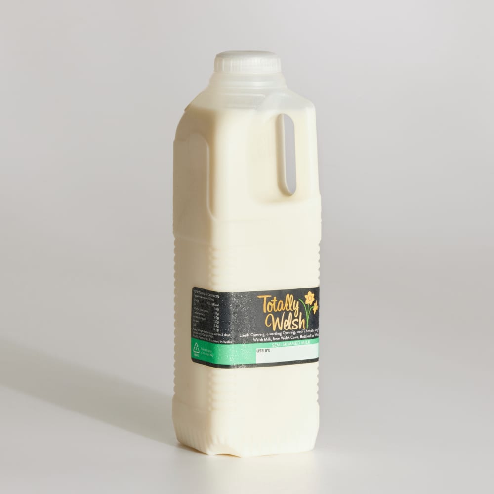 Totally Welsh Semi Skimmed Milk, 1L