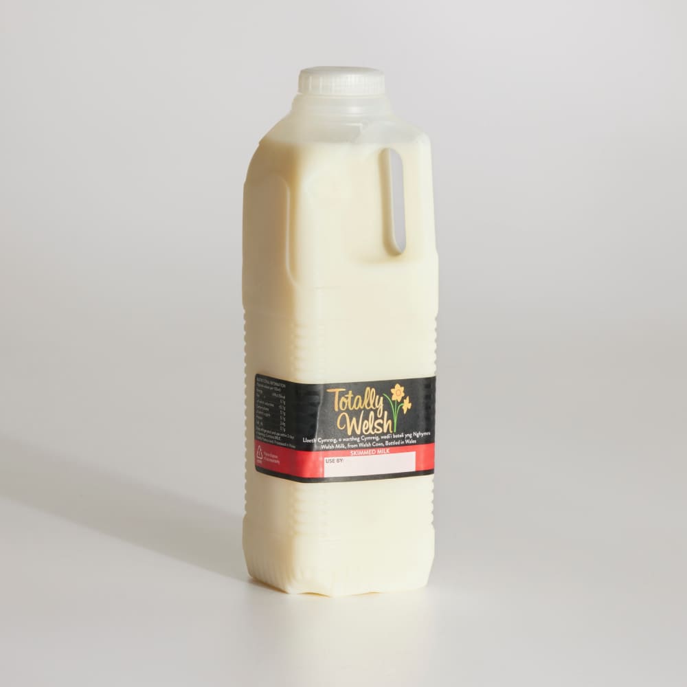 Totally Welsh Skimmed Milk, 1L