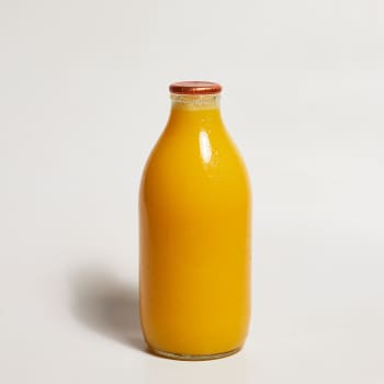Milk & More Orange Juice in Glass, 568ml, 1pt