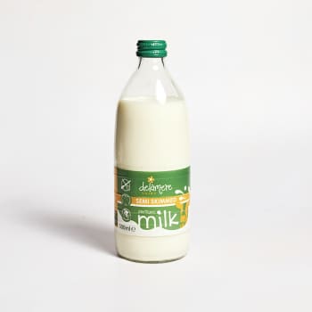 Delamere Sterilised Semi Skimmed Milk in Glass, 500ml