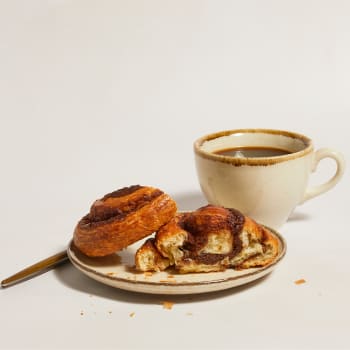 The Artisan Bakery Cinnamon Rolls, 2 x 60g