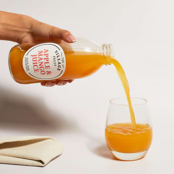 The Village Press Apple & Mango Juice in Glass, 500ml