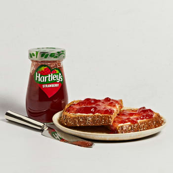 Hartley's Best Strawberry Seeded Jam in Glass, 300g