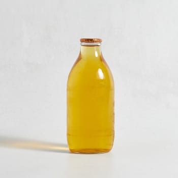 Milk & More Peach Iced Tea in Glass, 568ml, 1pt