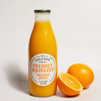 The Village Press Freshly Squeezed Orange Juice in Glass, 1L