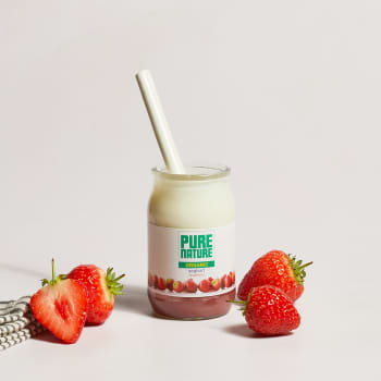 Pure Nature Organic Strawberry Yoghurt in Glass, 150g