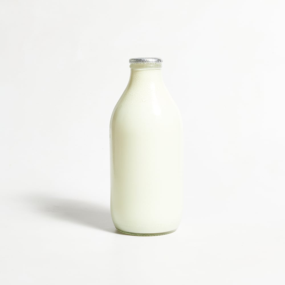 Milk & More Traditional Whole Milk in Glass, 568ml, 1pt