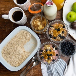 Overnight Oats With Spiced Apple Compôte and Seasonal Fruits