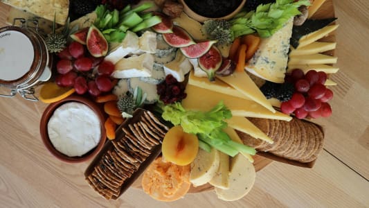 The Ultimate Cheeseboard Guide: Pairings, Portions and Presentation