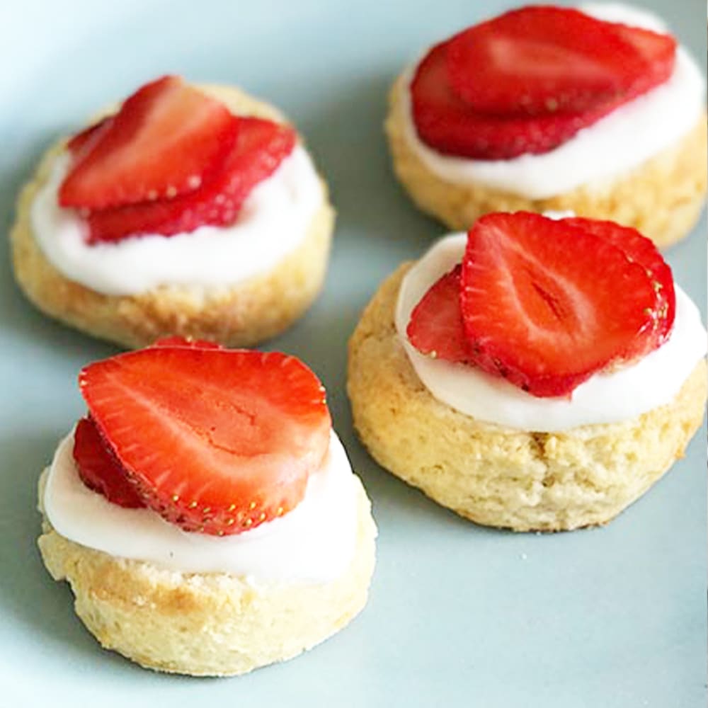 Strawberry Scones with Benecol Recipe | Milk & More Blog