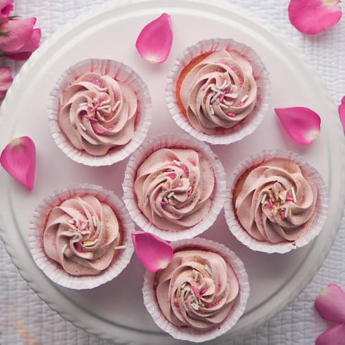 Romantic Valentine's Day Cupcakes 